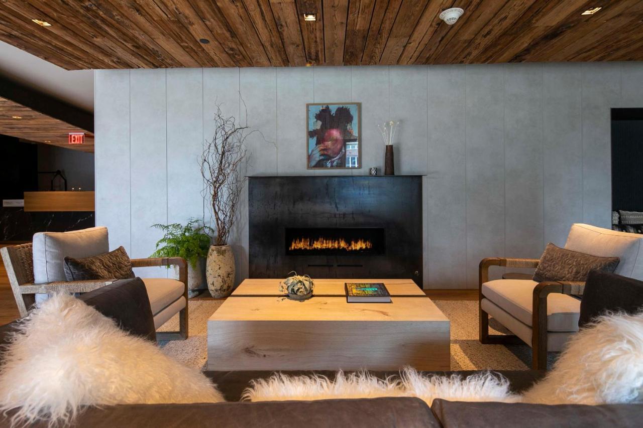 The Lloyd Stamford, Tapestry Collection By Hilton Hotell Eksteriør bilde