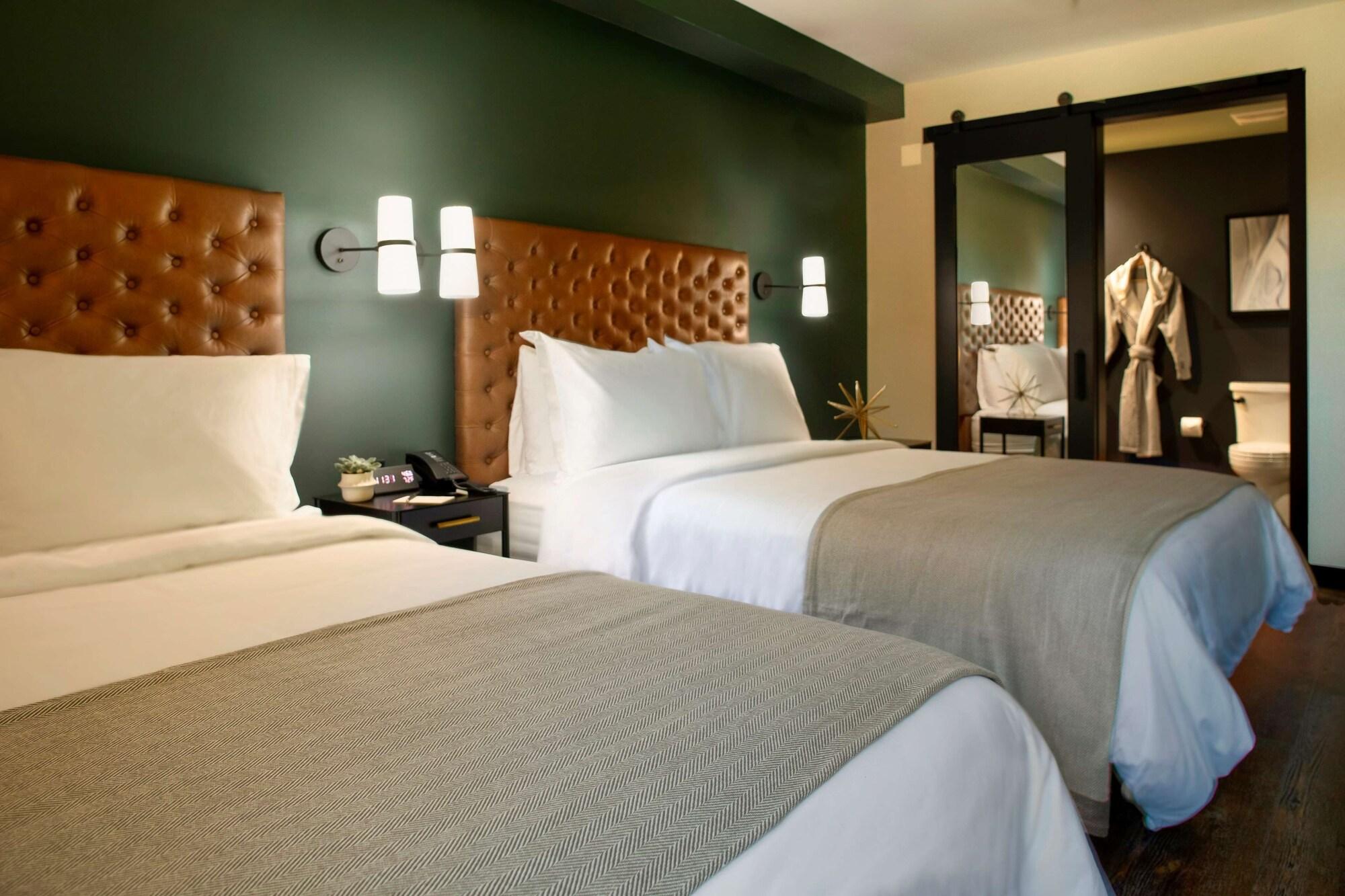 The Lloyd Stamford, Tapestry Collection By Hilton Hotell Eksteriør bilde