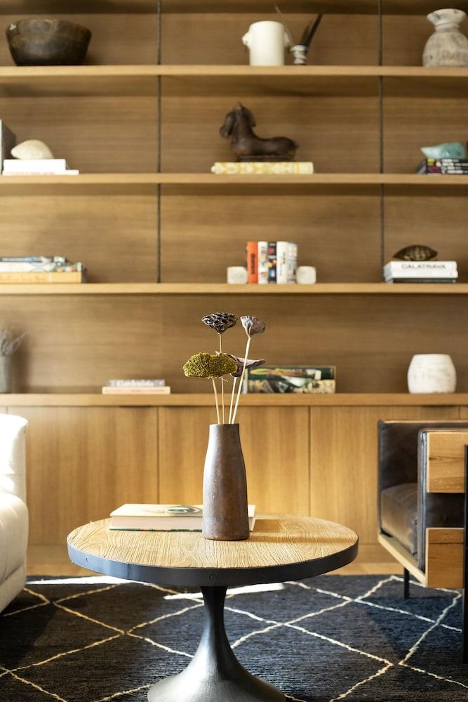 The Lloyd Stamford, Tapestry Collection By Hilton Hotell Eksteriør bilde